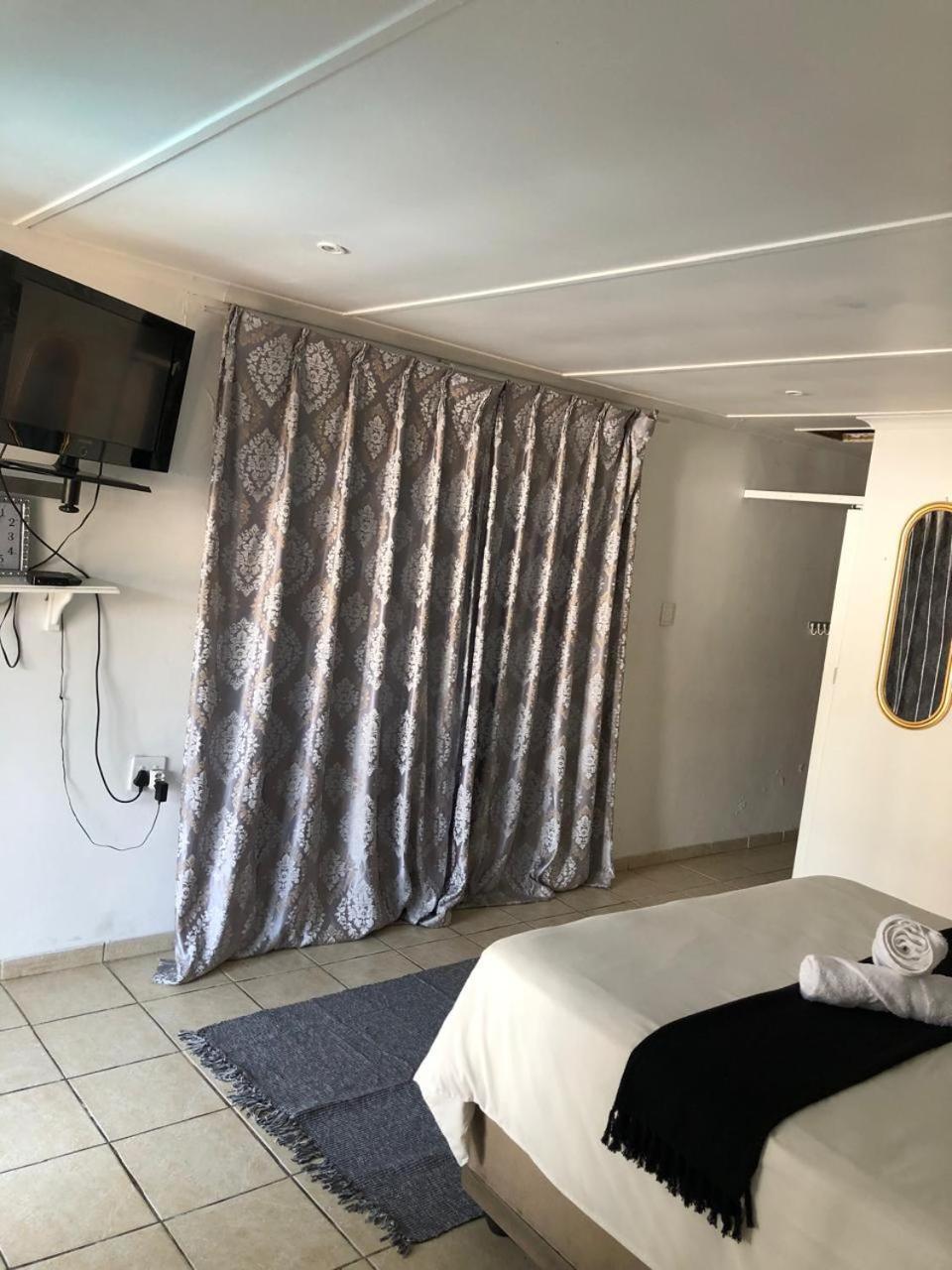 Jnc Lodge 理查兹湾 外观 照片