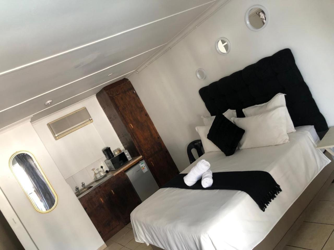 Jnc Lodge 理查兹湾 外观 照片