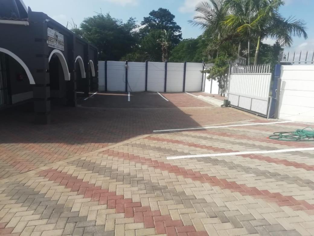 Jnc Lodge 理查兹湾 外观 照片